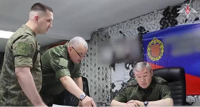 韩火鹰vs叁星狮_3500公里失守!趁普京不在韩火鹰vs叁星狮,特朗普做担保,数万欧洲联军将入乌