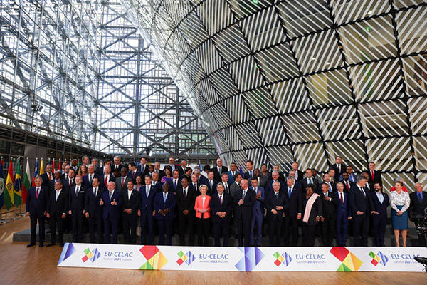 牛津联 vs 斯托克城
_美媒:担心激怒特朗普牛津联 vs 斯托克城
,多名欧盟领导人将缺席欧盟-拉共体峰会