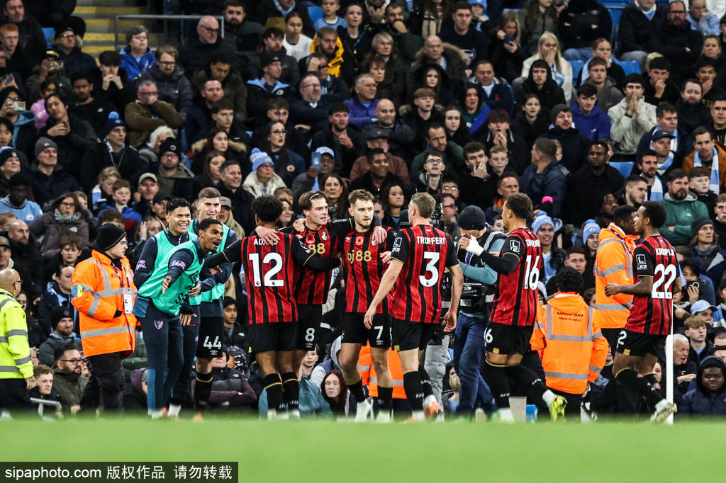 信用网如何申请
_斯洛特面临巨大压力！利物浦0-3惨败曼城信用网如何申请
，球迷高唱解雇歌的背后是什么？