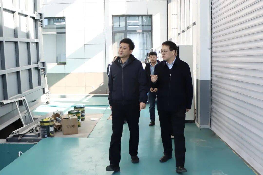 皇冠信用出租
_太原师范学院党委副书记、校长马杰一行来昔调研