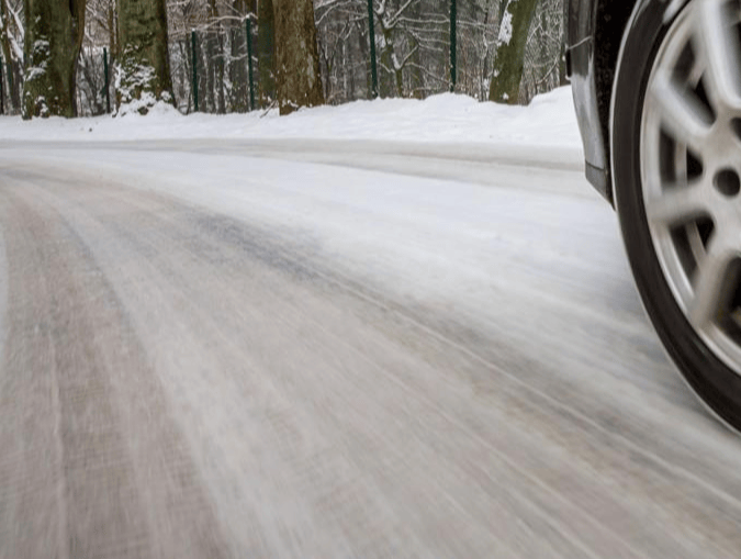突尼斯足球
_连霍高速车辆追尾相撞致9死7伤 当地交警:路面结冰突尼斯足球
,车辆暂时无法通行