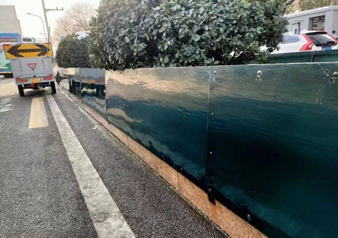 皇冠信用盘怎么代理
_北京首次在城市绿化带中不设挡盐板皇冠信用盘怎么代理
，划城市绿地无污染积雪堆放区