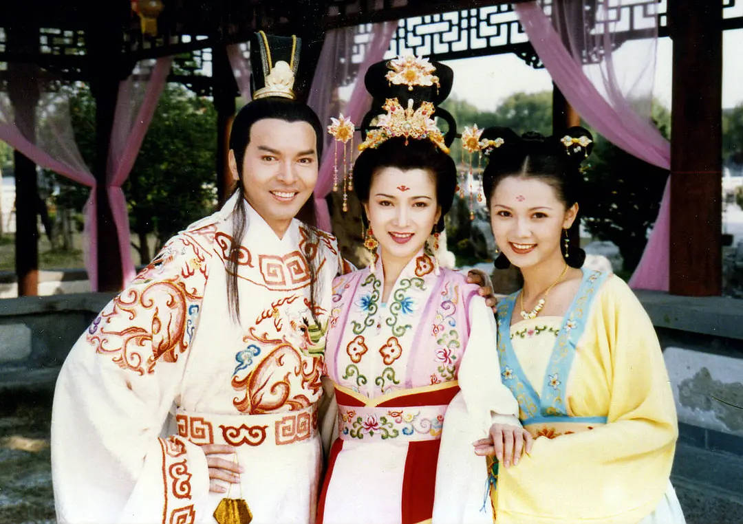 皇冠信用網出租
_何晴去世：一代美人离去皇冠信用網出租
，古今多少事，都付笑谈中