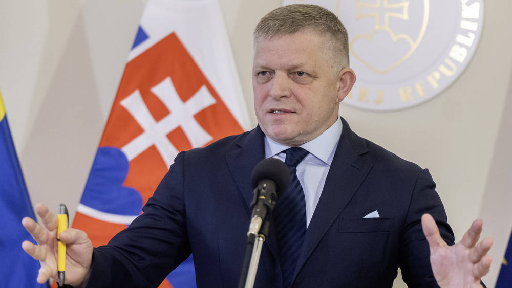 皇冠足球平台在哪里注册_斯洛伐克总理：为乌提供900亿欧元贷款是“致命错误”