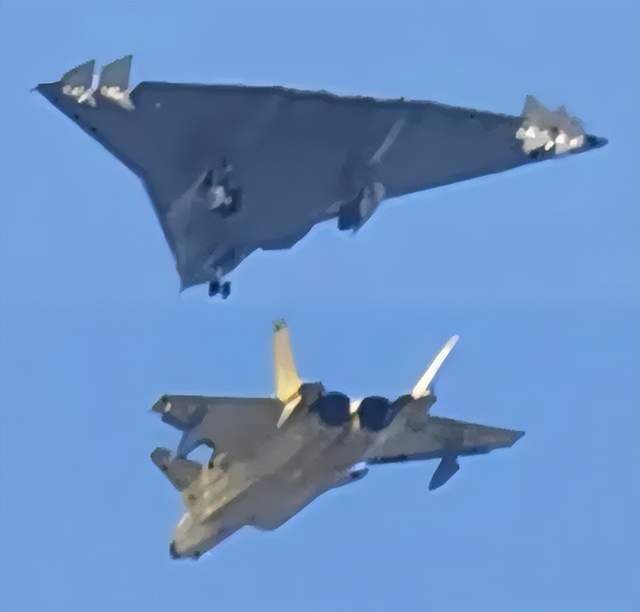 皇冠信用会员账号注册_2025年即将结束皇冠信用会员账号注册，轰-20今年还有机会出场吗？