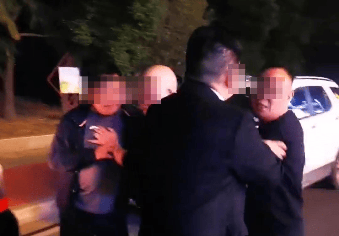 皇冠信用登3代理_上错车引冲突皇冠信用登3代理，车主被殴打后开车撞碾致一死一伤 二审维持原判：车主死缓