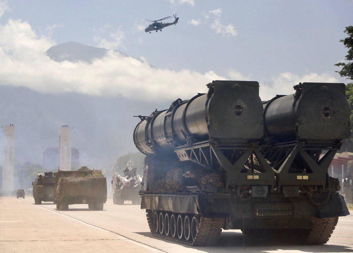 皇冠官网
_150架美军战机参战皇冠官网
,俄式导弹击中一架:为赏金,内奸出卖马杜罗