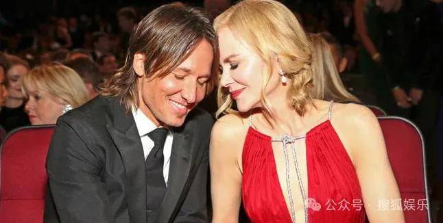 皇冠足球平台申请_终究还是离婚了皇冠足球平台申请！这样的结果已经算体面了吧！