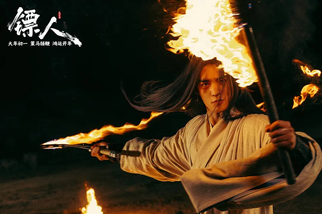 皇冠登2代理_豆瓣7.5分、票房连续两日逆跌皇冠登2代理，吴京《镖人：风起大漠》能逆袭成功吗？