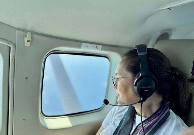 皇冠足球比分
_菲律宾女议员强登我岛礁皇冠足球比分
,低空俯视心凉了一大截,20多艘舰艇全包围