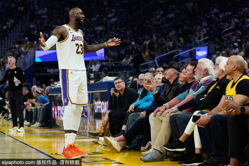 皇冠信用网平台出租_湖人背水一战:詹姆斯领衔皇冠信用网平台出租,力争季后赛主场优势