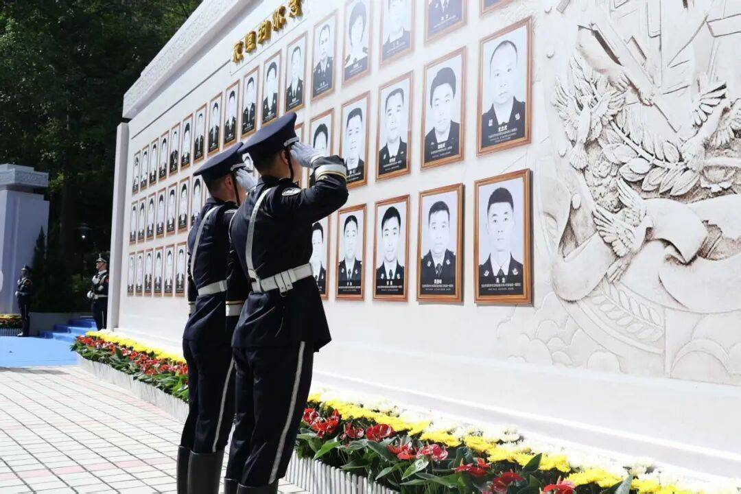 皇冠信用网开户_深圳市委、市政府决定：25岁民警吴龙皇冠信用网开户，追记二等功！他为保护群众，与持刀歹徒搏斗牺牲；一市民听闻后痛哭，“这么好的一个人”