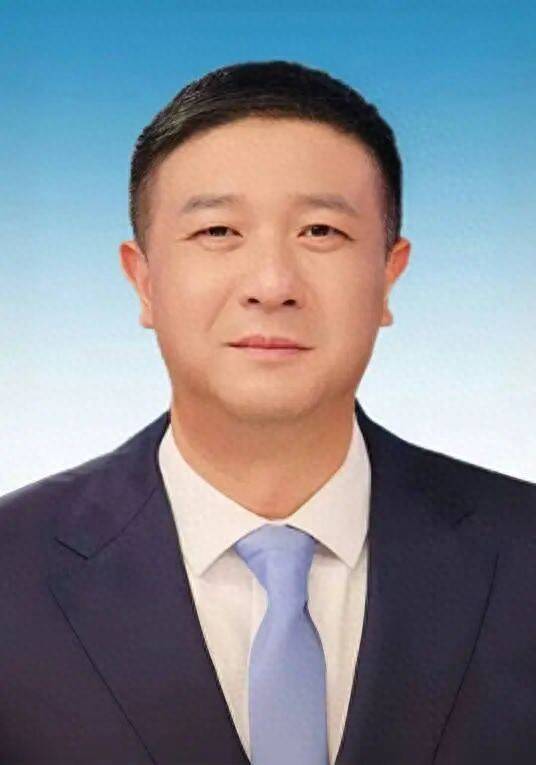 皇冠信用版_武汉市人民政府副市长、党组成员张斐 皇冠信用版，已履新市委常委、常务副市长；曾任武汉市江夏区委书记等职